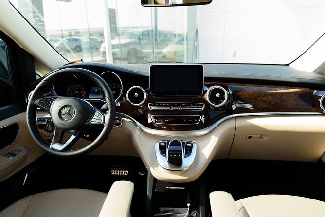Athens Private Transfer: Central Athens to Piraeus Cruise Port - The drivers add more than transportation