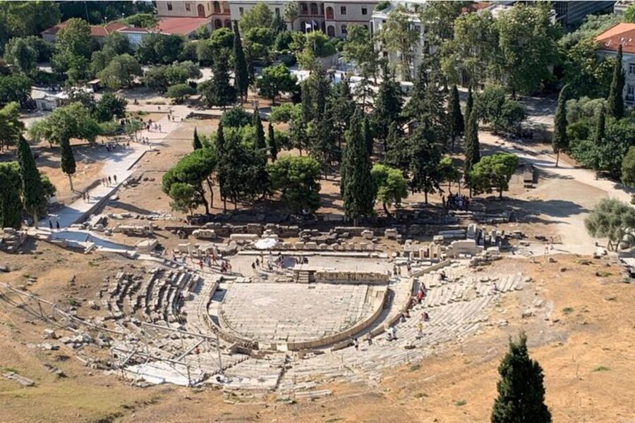 Athens : Private Walking Tour With A Guide ( Private Tour ) - A private start to Athens, not a fixed group route