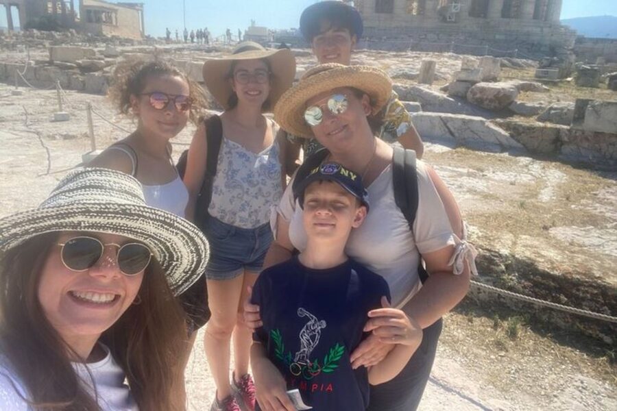 Athens : Private Walking Tour With A Guide ( Private Tour ) - Why the longer six-hour option can be worthwhile