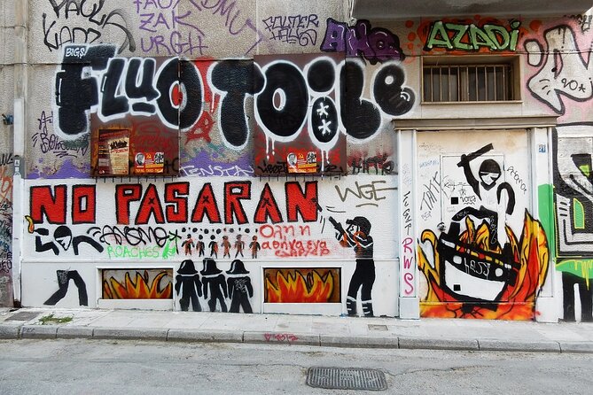 Athens Social and Political Walk - Starting near the center of political power