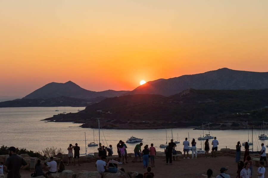 Athens: Sunset Tour to Cape Sounion & the Temple of Poseidon - The Sunset: Beautiful, but Carefully Timed