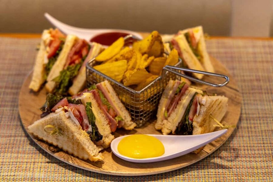 Athens: Swimming Cruise with Lunch, Wine & Live DJ on Board - Lunch is convenient, filling, and not a full food tour