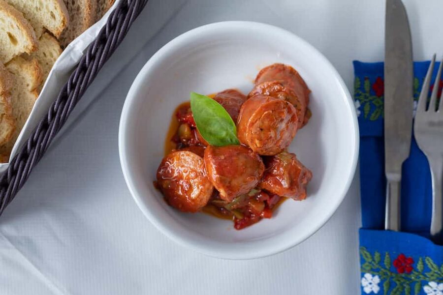 Athens: Taste of Five Signature Greek Dishes - Who should book this experience?