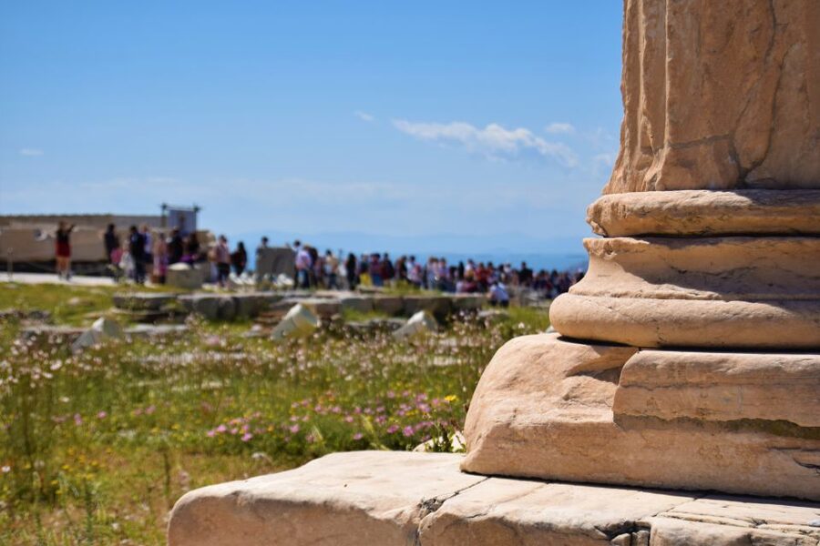 Athens: The Acropolis Guided Walking Tour in German - Going through the Propylaea