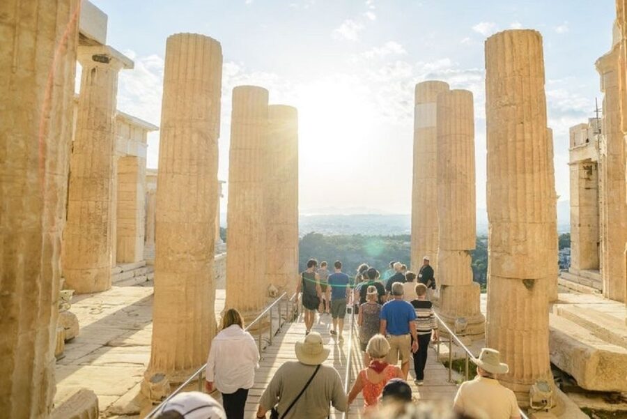 Athens: The Acropolis Walking Group Tour with a French Guide - Why the late afternoon is the smart choice