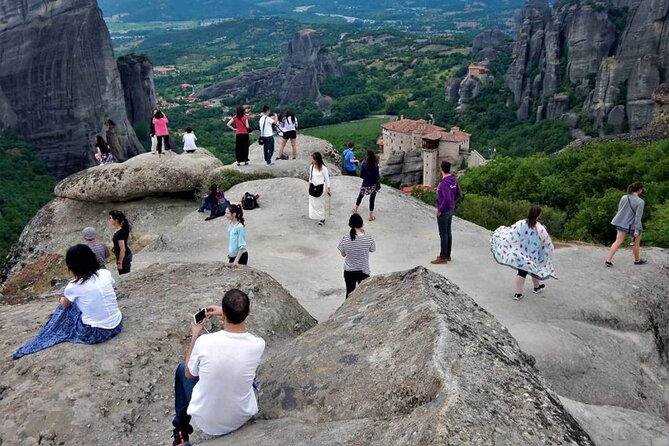 Athens to Meteora DayTrip by Train in Spanish language - Local Agency - Agios Nikolaos Anapafsas and the Final Monastery View