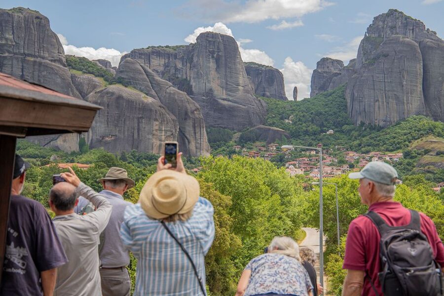 Athens to Meteora: Monasteries & Hidden Caves Bus Tour - Who should book this Meteora tour?