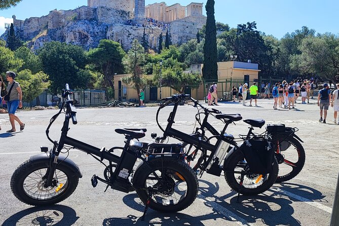 Athens Tour with Electric Bike - Hadrian’s Gate and the Olympian Zeus