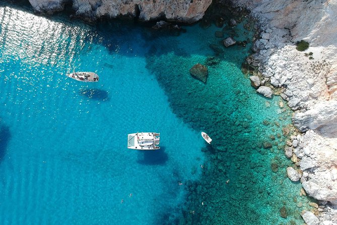 Best of Milos and Poliegos Catamaran snorkelling Cruise with BBQ - Kleftiko: caves, snorkeling, and the BBQ