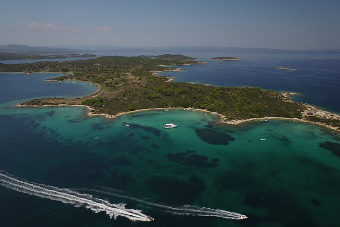 Blue Lagoon-Vourvourou Lunch Cruise from Ouranoupolis - The Blue Lagoon gives you 90 minutes in the water