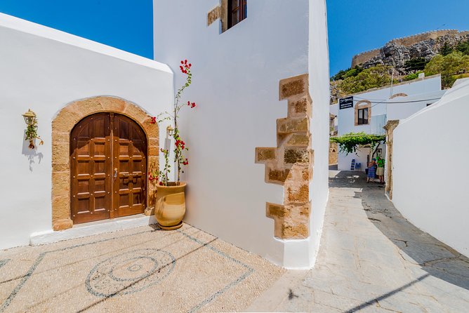Boat Trip to LINDOS with Swimming Stops at Anthony Quinn's & Tsambika Bays - Who should book this excursion