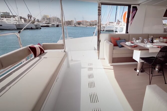 CATAMARAN Kleftiko Poliegos & Round of Milos Lunch with Openbar - Why a full day on the water makes sense in Milos