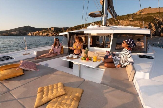 CATAMARAN Kleftiko Poliegos & Round of Milos Lunch with Openbar - Sarakiniko is a bonus, not a promise