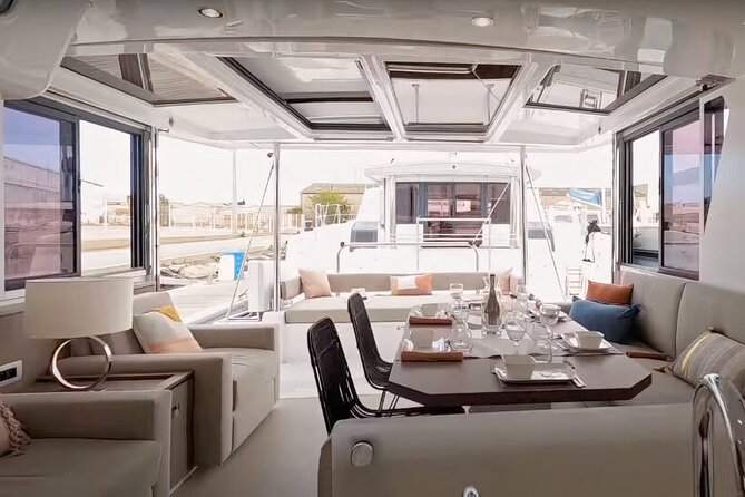 CATAMARAN Kleftiko Poliegos & Round of Milos Lunch with Openbar - What the $289.15 price really covers