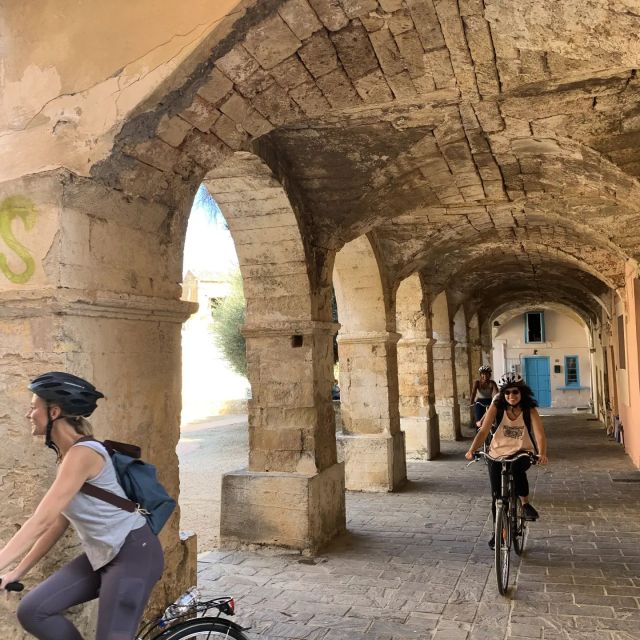 Chania: City Highlights Small Group Bike Tour - Venetian Walls: an early lesson in Chania’s defenses
