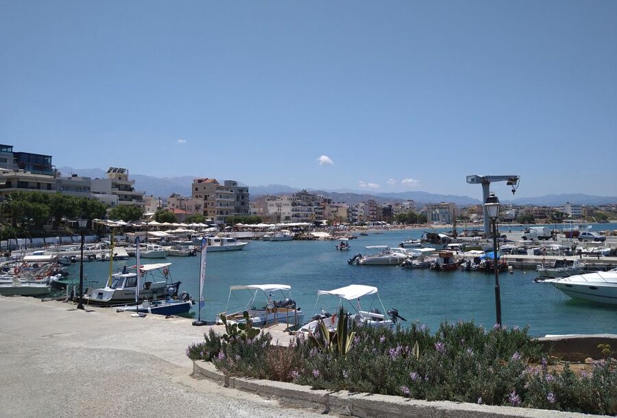 Chania: City Highlights Small Group Bike Tour - Viewpoints, lemonade, and a useful pause