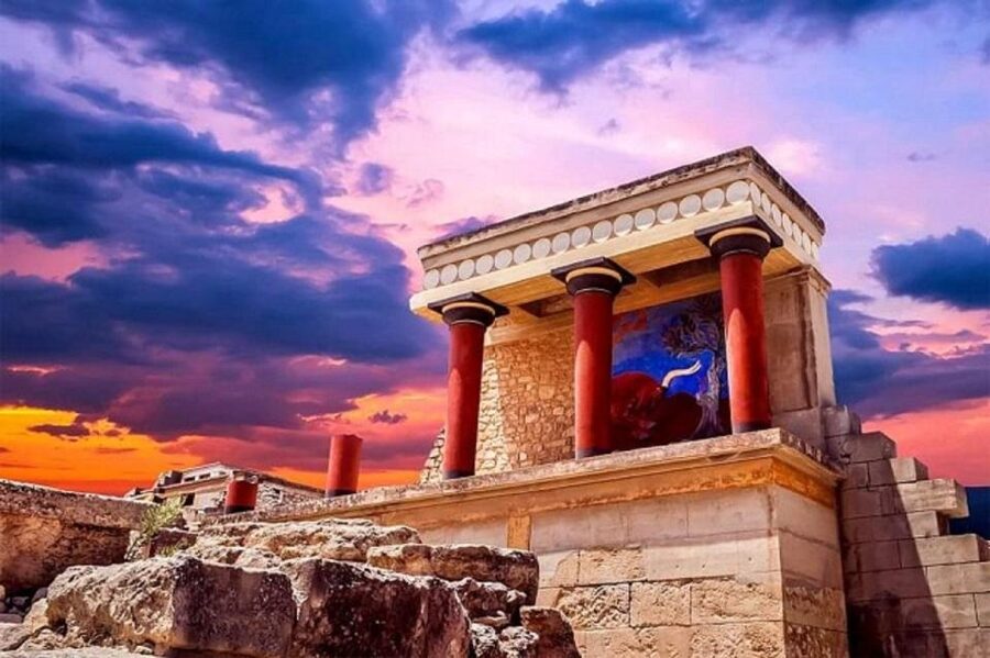 Chania - Knossos Palace Guided Tour - Walking through the Palace of Knossos
