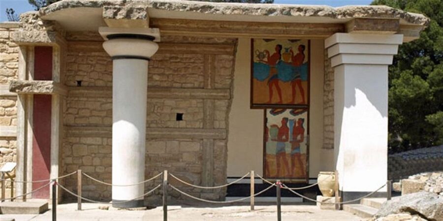 Chania - Knossos Palace Guided Tour - The coach from Chania and the pickup plan