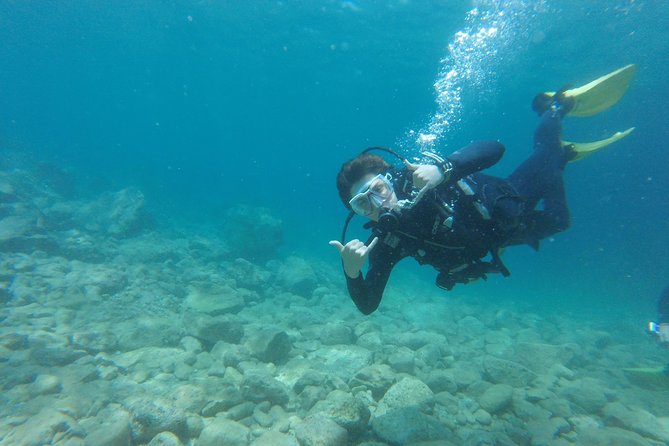 Chania: Scuba Diving for Beginners - Entering the sea from a sheltered cove
