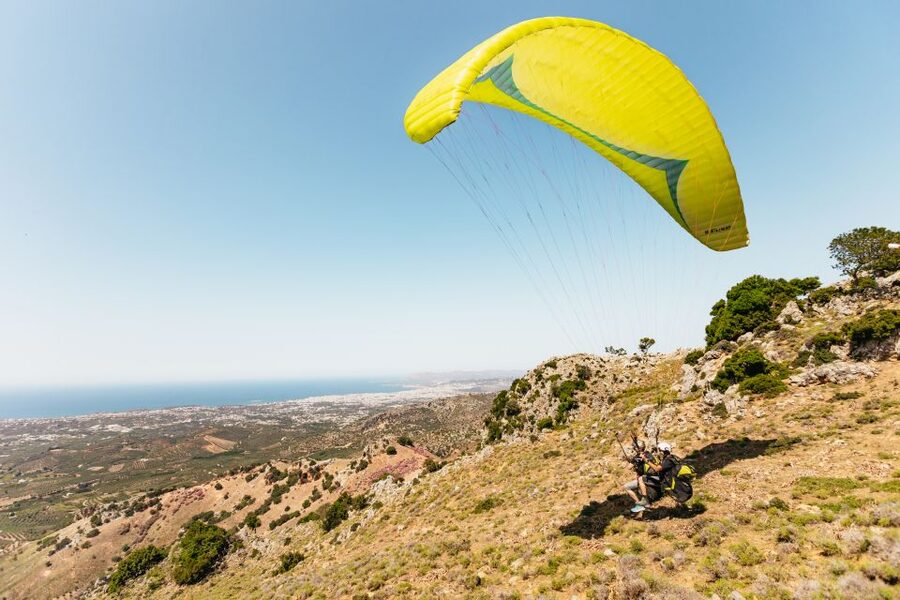 Chania: Tandem Paragliding Flight in Crete - What the $176 price really covers