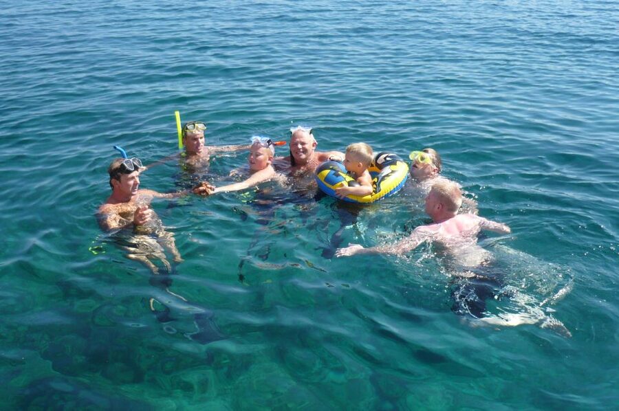 Chania Town: Glass-Bottom Boat Cruise to Thodorou & Lazareta - How the crew shapes the experience