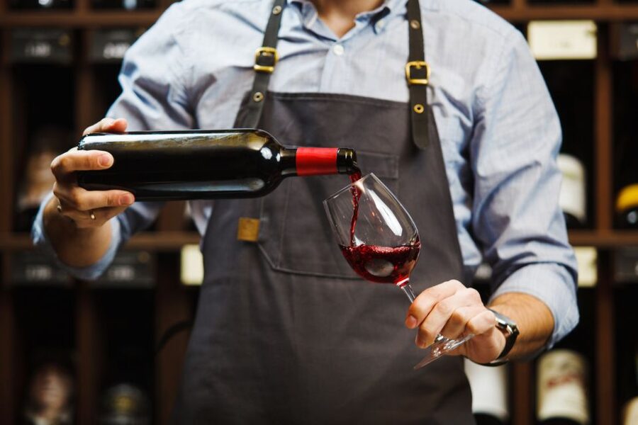 Chania: Wine, Food, and Sunset Tour with 3-Course Dinner - Who should book this four-hour evening