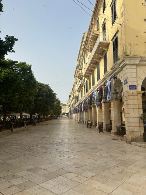 Corfu: Dog Sightseeing Tour - Why a dog changes a Corfu walking tour