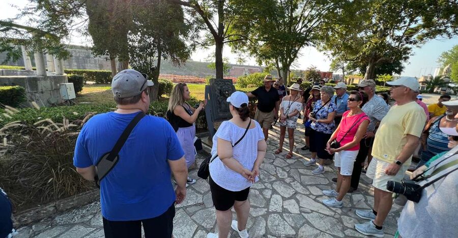 Corfu: Old Town Guided Walking Tour Small Group - Dimarchiou Square and the civic center