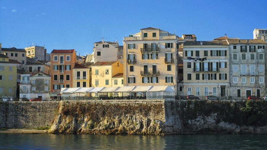 Corfu: Old Town Guided Walking Tour Small Group - What the guides add to the walk