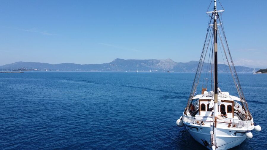 Corfu: Sunset Cruise on Classic Boat with Cocktails & Snacks - Music and the mood on board
