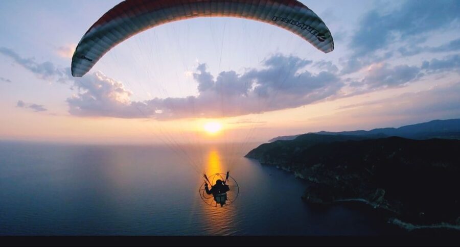 Corfu: Tandem Paratriking Flight over Corfu - What the 20-minute flight feels like
