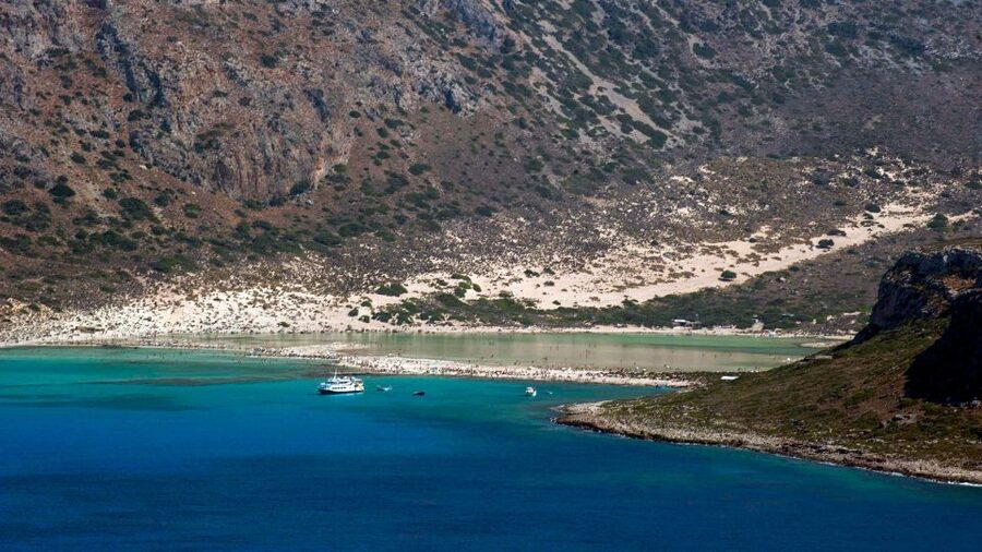 Crete: Balos and Gramvousa Cruise - Language, guides, and group comfort