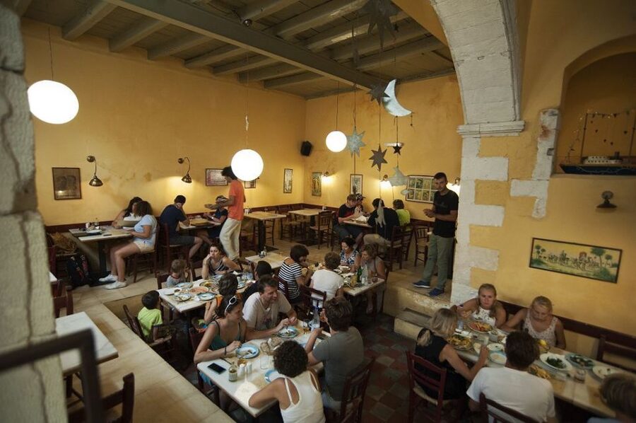 Crete: Chania, Lake Kournas and Rethymno Tour - Comfort, walking, and practical limits