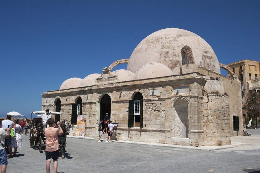 Crete: Chania, Lake Kournas and Rethymno Tour - The coach ride and the cost of convenience