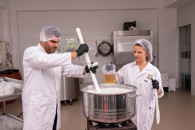 Crete: Farm Visit with Cheese Tasting and Milking Experience - Trying the milking experience