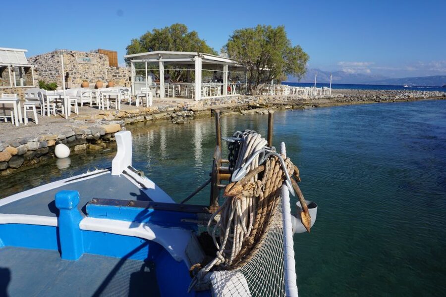 Crete: Fishing & Swimming Boat Cruise with Lunch & Drinks - A four-hour cruise inside a six-hour outing