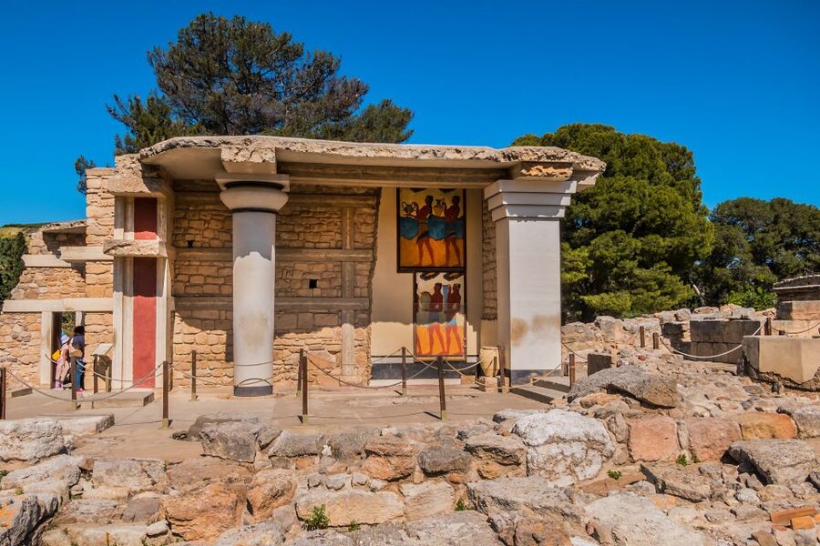 Crete: Knossos Palace Entry Ticket with Optional Audio Guide - Using the timed ticket at the entrance