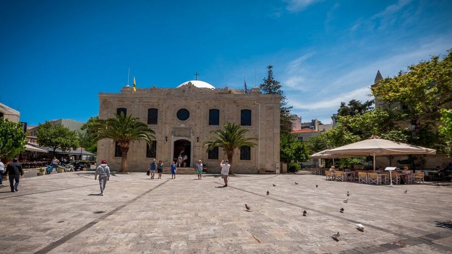 Crete: Knossos Palace, Heraklion City, Market Guided Tour - Who should book this outing?