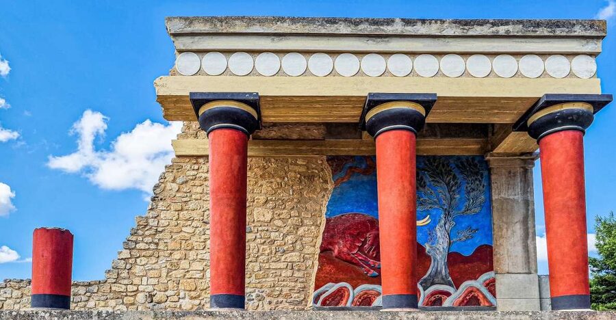 Crete: Knossos Palace, Heraklion City, Market Guided Tour - The long morning road to Knossos