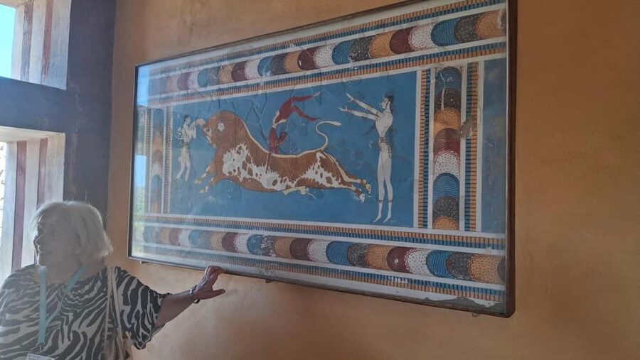 Crete: Knossos Palace, Winery & Olive Oil Tour with Lunch - Timing, comfort, and group size