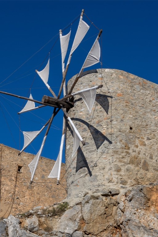 Crete: Lasithi Plateau & Knossos Palace Day Trip - Lunch at a traditional taverna