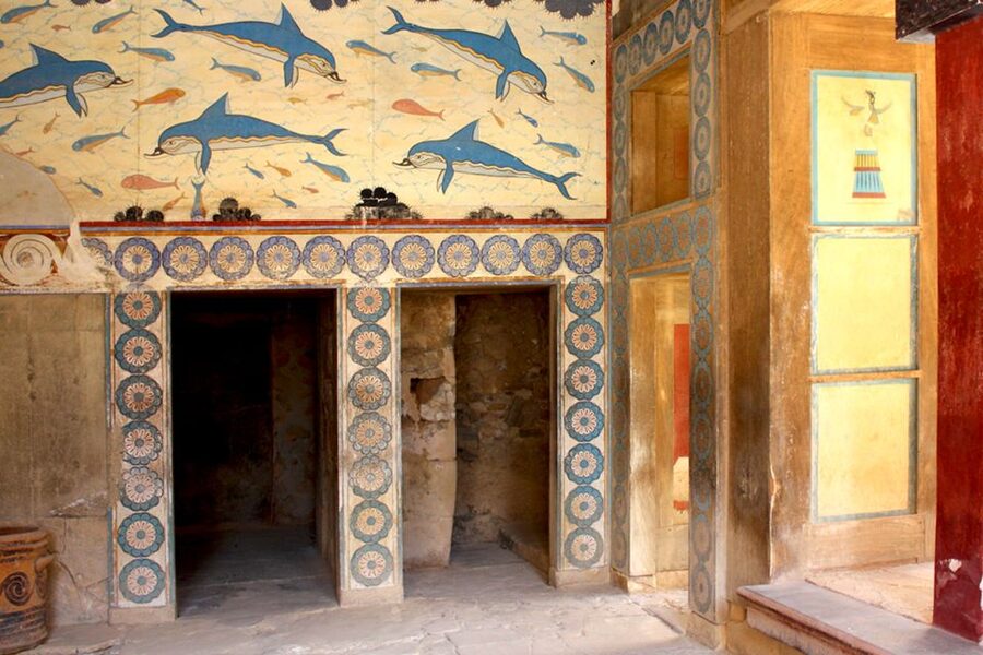 Crete: Palace of Knossos E-Ticket and Audio Guide - The West Magazines and the palace economy