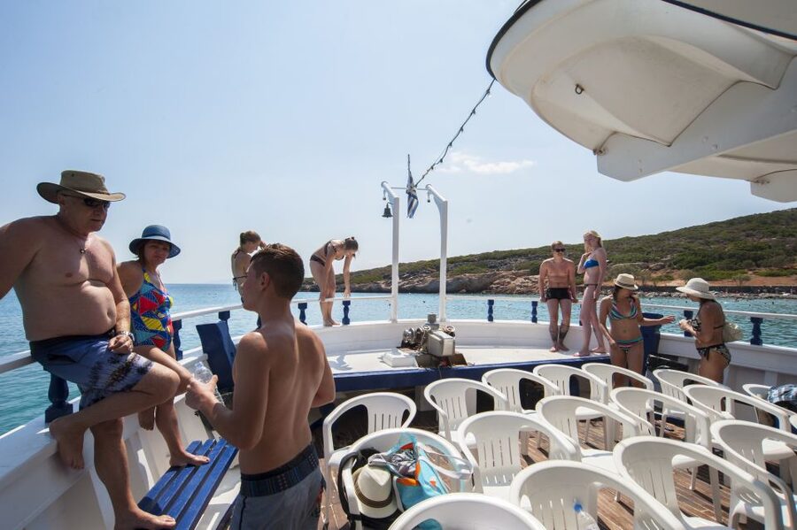 Crete: Spinalonga, Elounda, & Agios Nikolaos Boat Tour & BBQ - Elounda and the first boat across Mirabello Bay