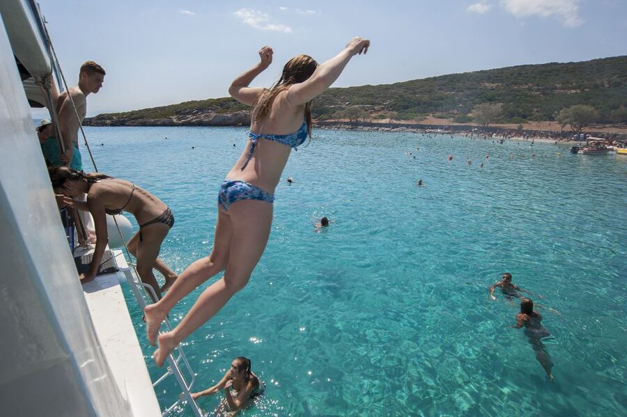 Crete: Spinalonga, Elounda, & Agios Nikolaos Boat Tour & BBQ - How the $37 price really works
