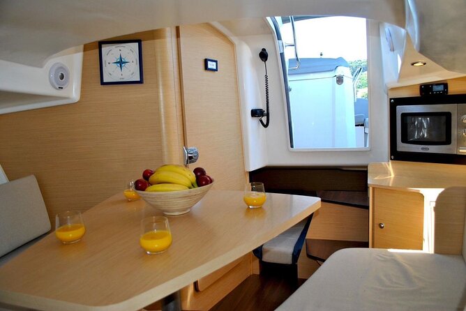 Crete Yacht Cruises 6-hours private Guided Cruise in Ag. Nikolaos - The food gives the cruise a local feel