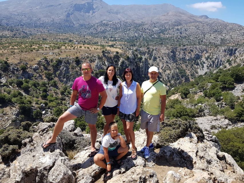Crete:Zeus & Lassithi Plateau, OliveTasting, Kritza, Pottery - A long lunch at a Cretan taverna
