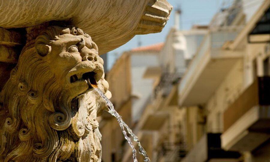 Day Trip To Heraklion City Center & Market & CretAquarium - Starting with Pateles’ open-air market