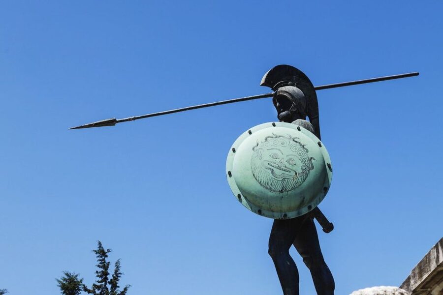 Delphi and Meteora: 2-Day Bus Tour from Athens - Who should book this Meteora and Delphi tour?