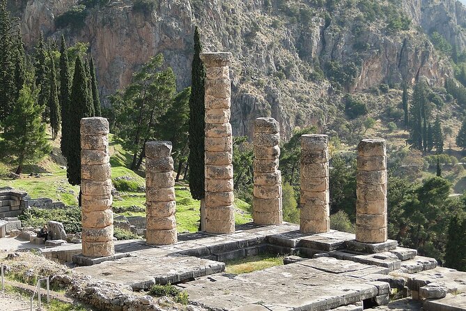 Delphi, Arachova and Levadia Krya Springs, Private Day Tour - Delphi’s Sacred Way and the Temple of Apollo