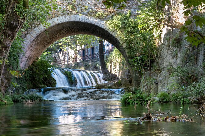 Delphi, Arachova and Levadia Krya Springs, Private Day Tour - Arachova, the mountain village above the road